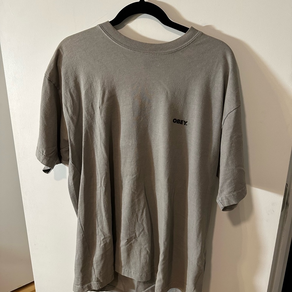 Obey tshirt
